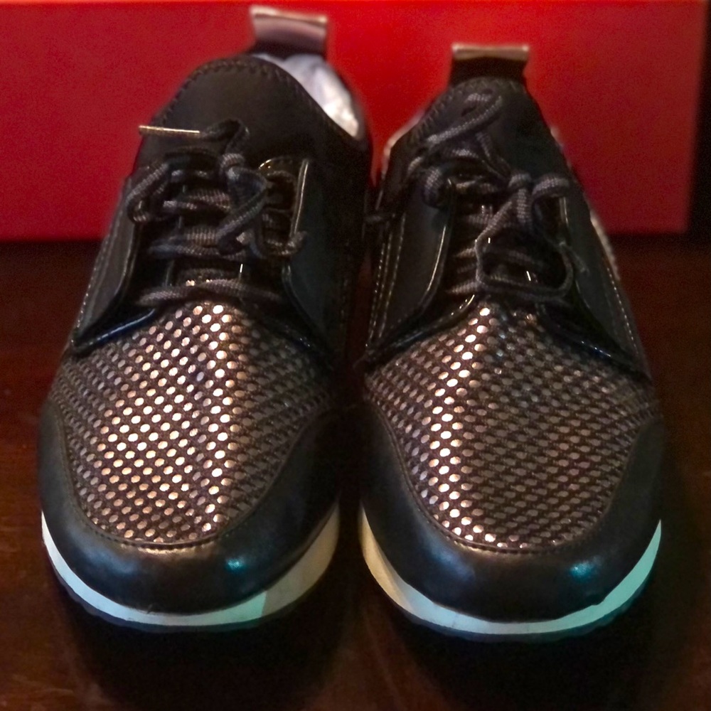Black Andeawy sneakers